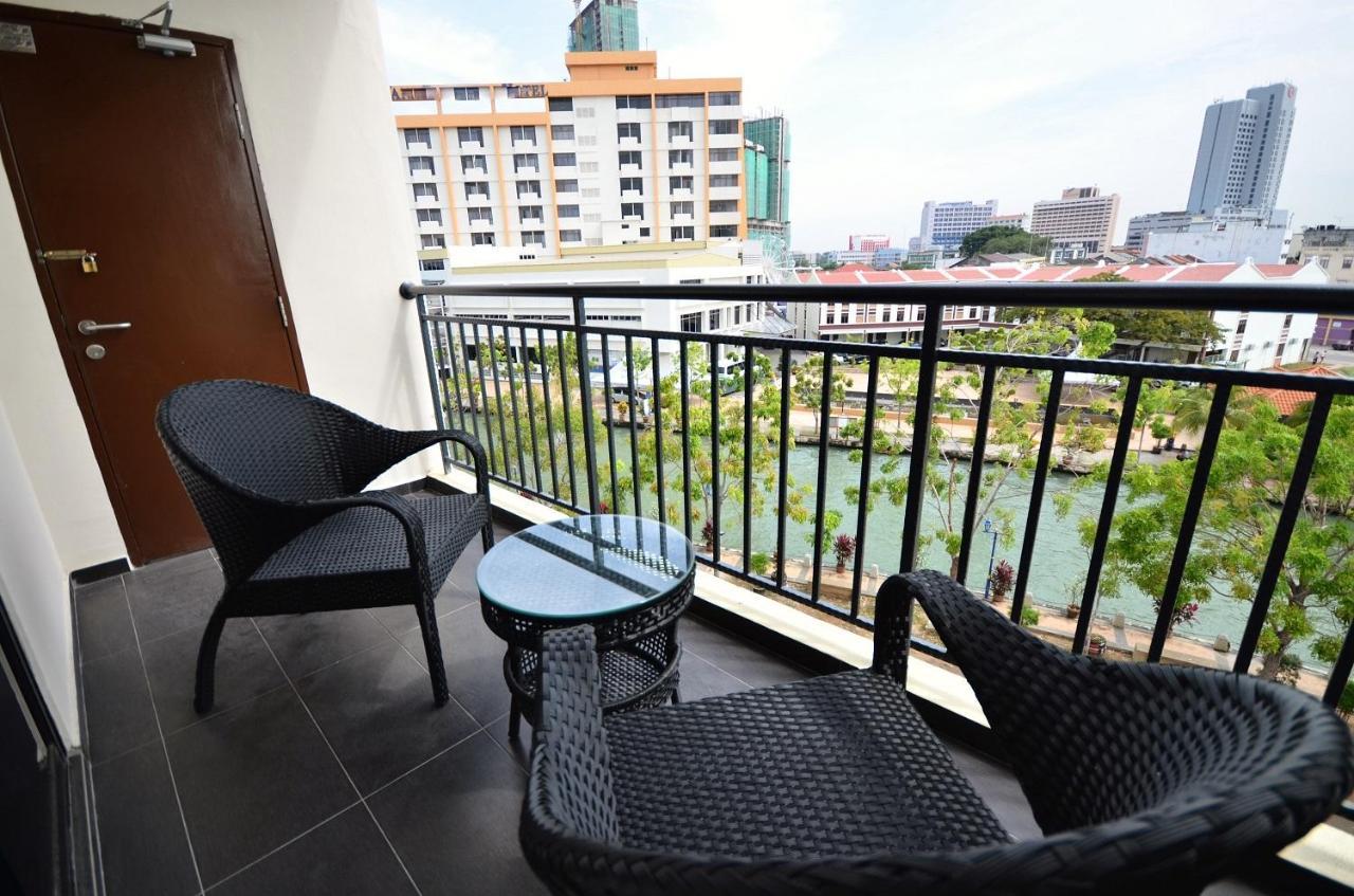 906 Riverside Hotel Malacca Eksteriør billede