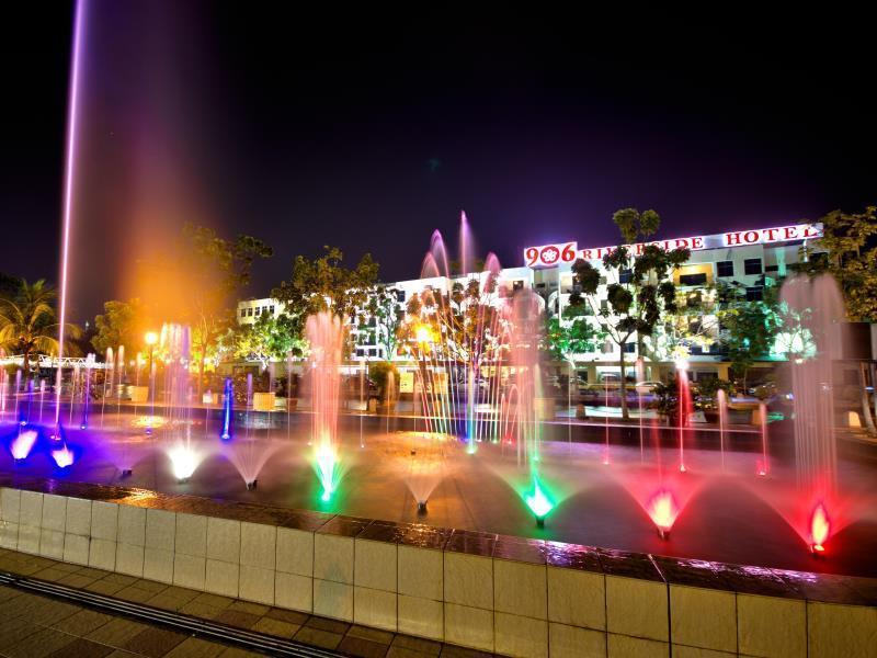 906 Riverside Hotel Malacca Eksteriør billede