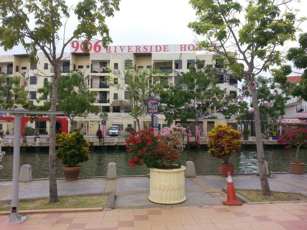 906 Riverside Hotel Malacca Eksteriør billede